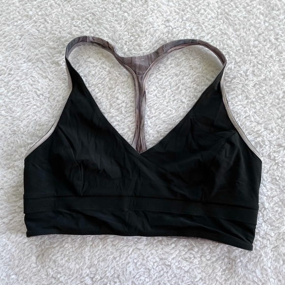 Lululemon Retreat Reversible Sports Bra - Picture 4 of 6